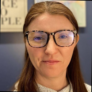Portrait of Rachel Rundstrom, founder of The Math Modernist.
